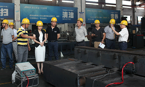 1753773077529988.gif 2.gif