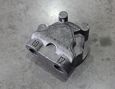 ZK6213*12/5Y 發(fā)動(dòng)機(jī)配件鉆孔